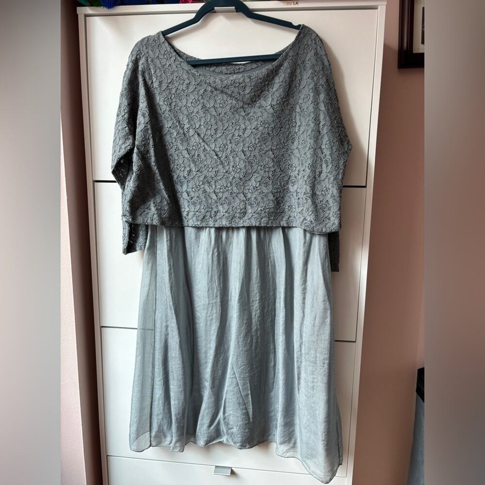 Amanti Made in Italy 100% Silk Gray Midi Dress L